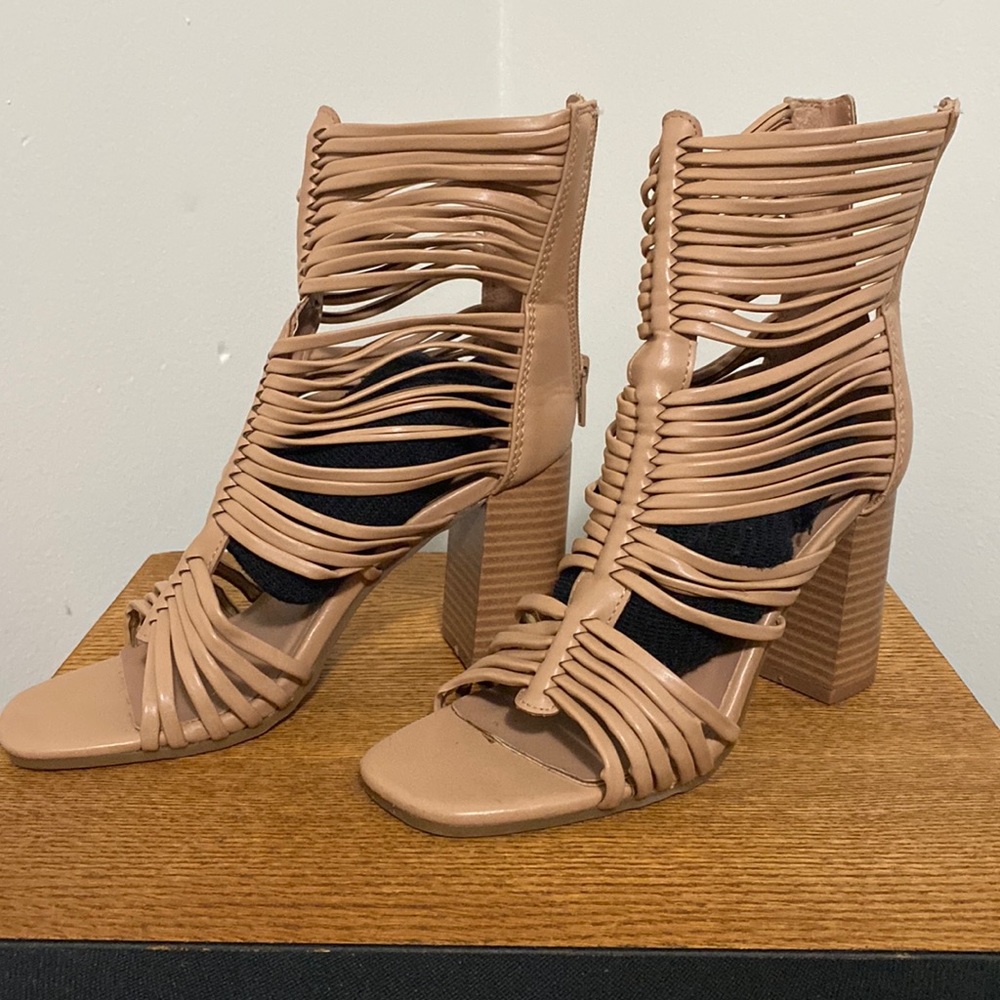 Beige heels